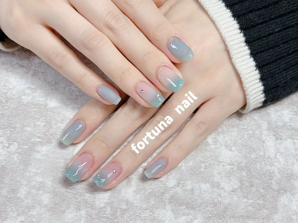 ネイル Nail •Head スパFortunaのネイルデザイン
