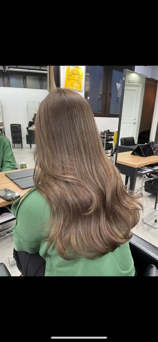 カラー ブリーチ ケアブリーチ ダブルカラー ハイトーンカラー 松岡 沙弥のヘアスタイル