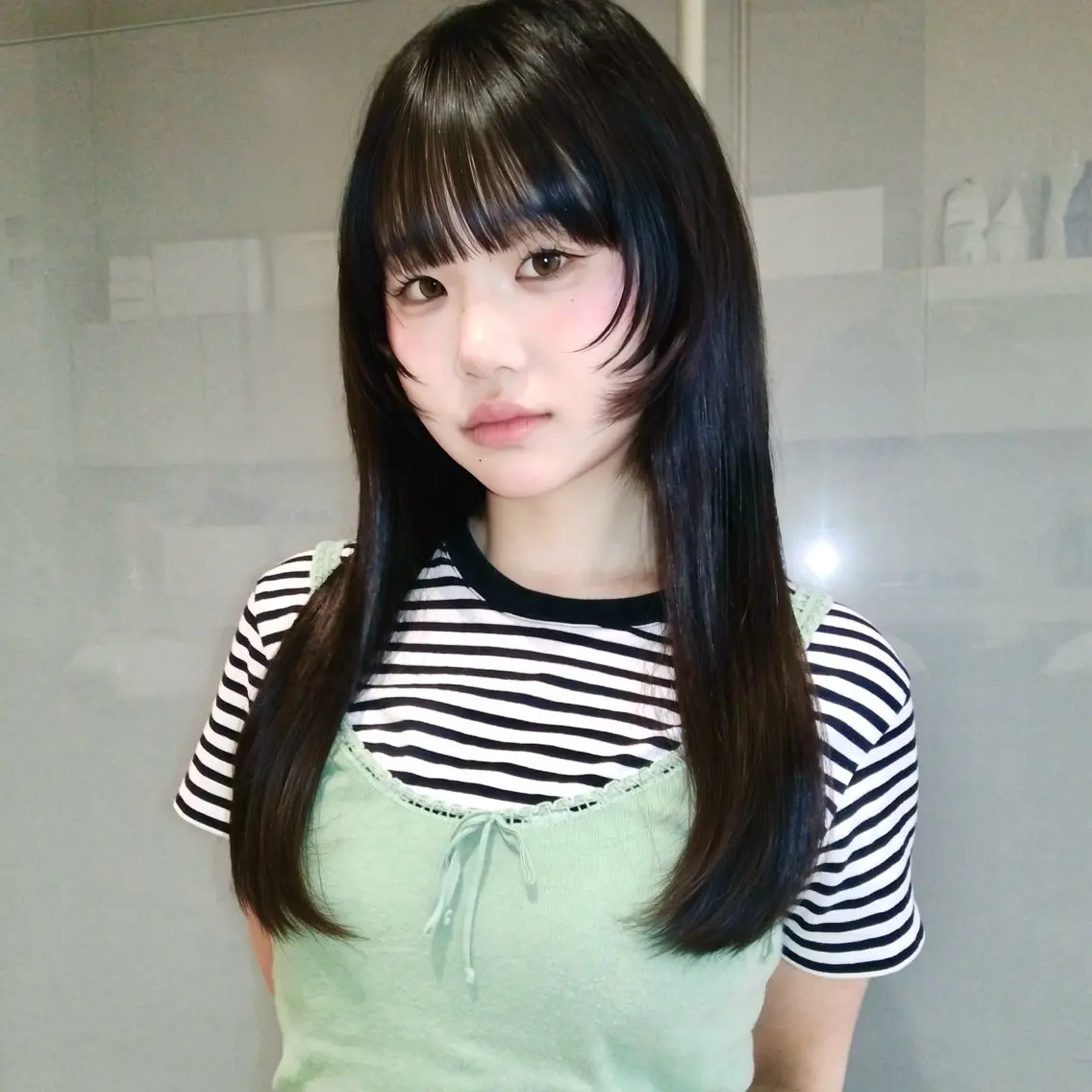 ロング 顔まわりレイヤー レイヤーカット みずき/レイヤー ワンカールのヘアスタイル