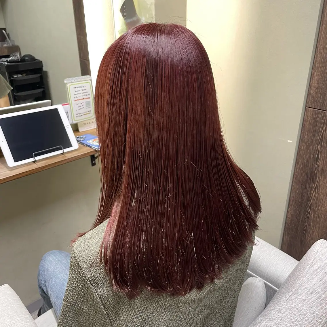 セミロング カット ヘアカラー トリートメント 髪質改善/艶カラー/ 縮毛矯正🫟ダイキのヘアスタイル