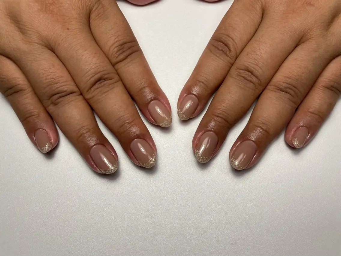 ミディアム EyeBlow. Nail Salonの眉毛・アイブロウイメージ