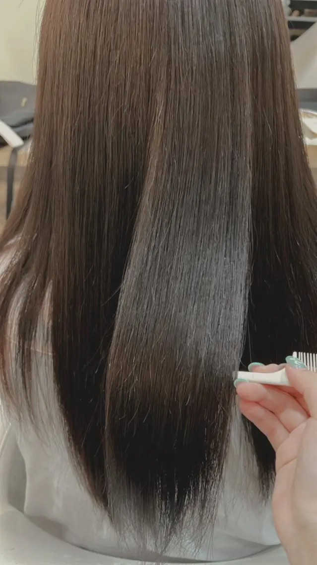 【ミニモ限定✨️】ヘアカラー＆トリートメント🌿‬イルミナカラーへの変更の場合 は＋2200(税込)となっております☺️の写真