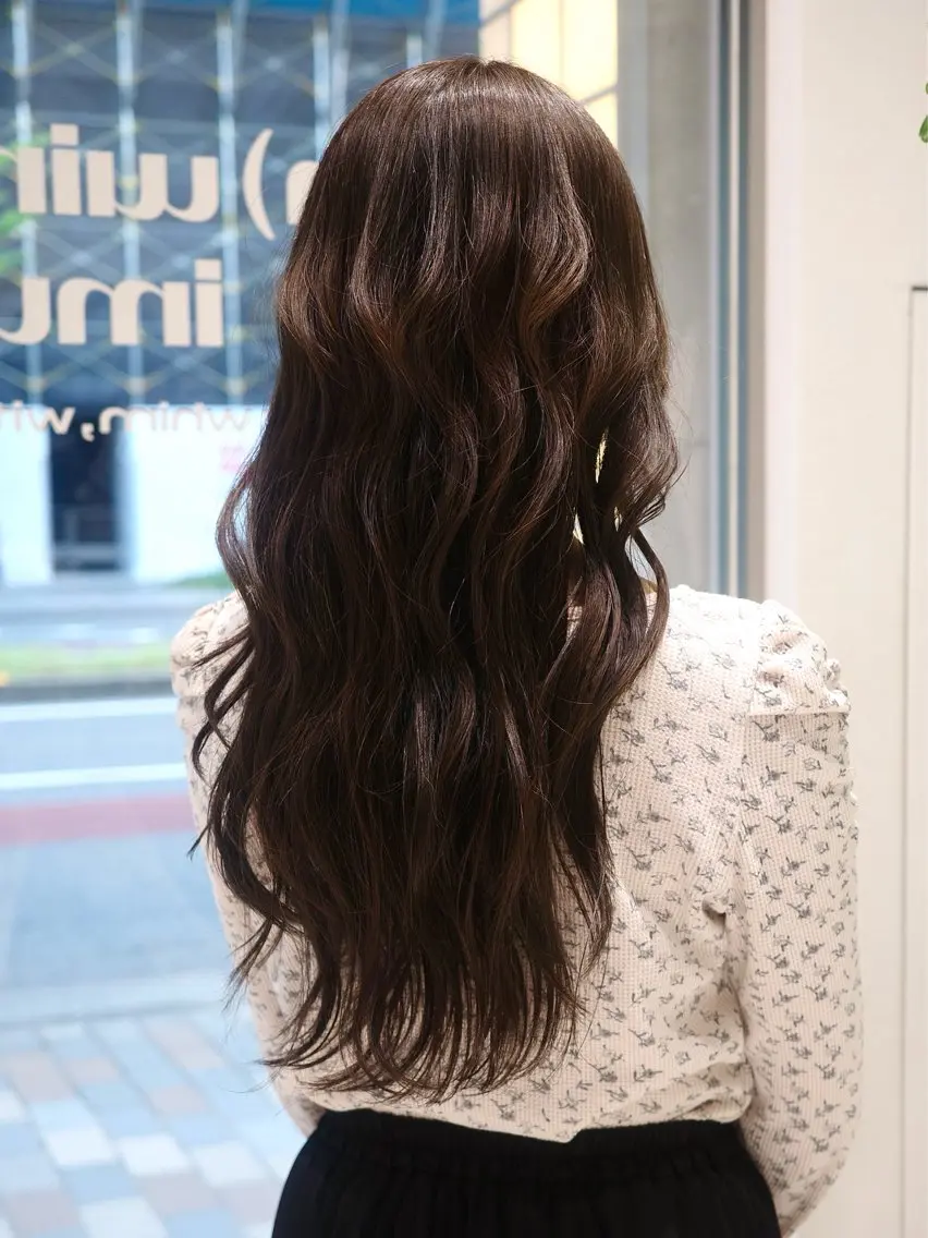ロング カラー ヘアカラー (h)wim natsuのヘアスタイル