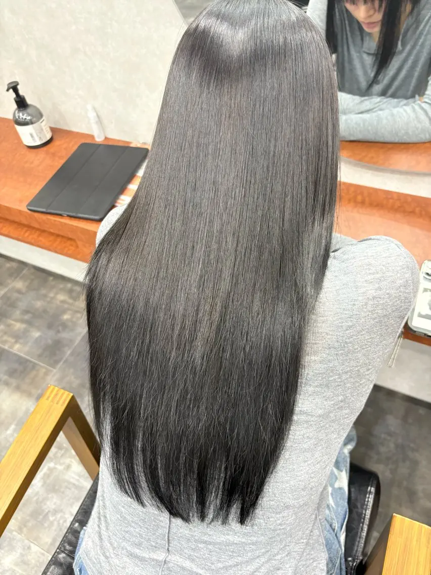 セミロング カット 縮毛矯正 佐藤 菜穂のヘアスタイル
