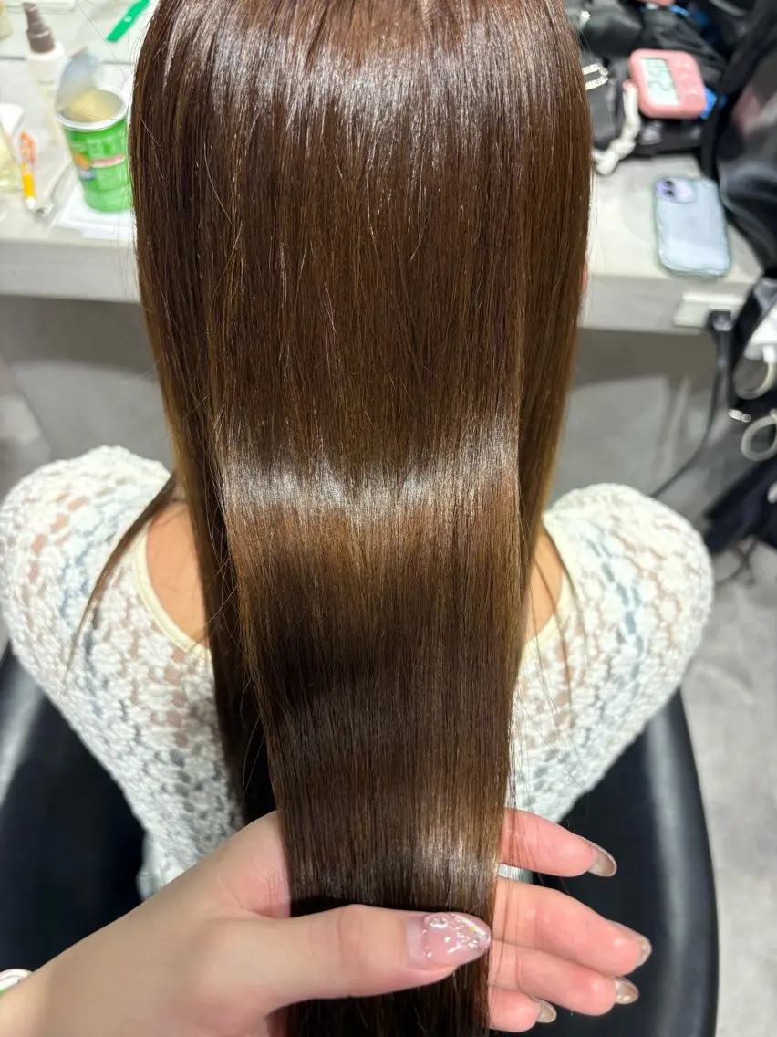 ロング ヘアカラー 今 咲乃のヘアスタイル