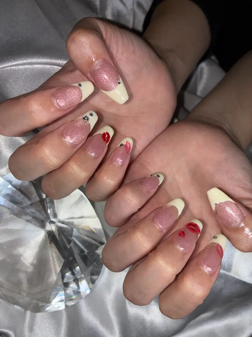 ミディアム ハンドネイル YOKOSUKA NAILS💅⚓️のネイルデザイン