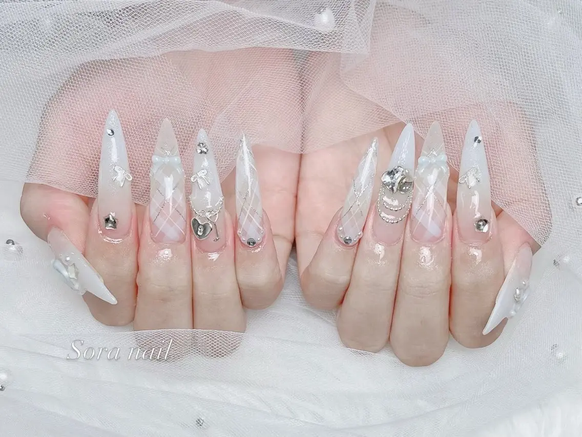ネイル チークネイル 長さ出し フレンチネイル ジェルネイル ガーリー ハンドネイル Sora  Nail Studioのネイルデザイン