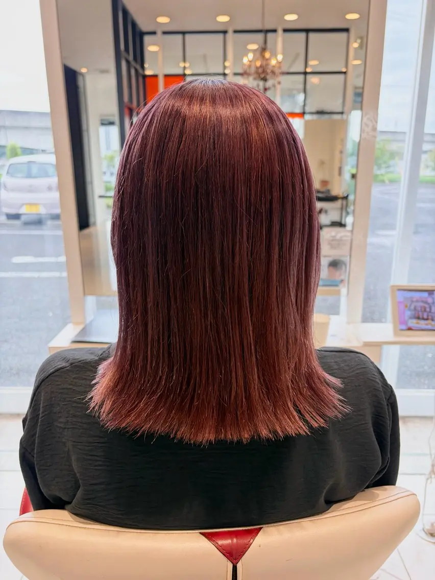 カラー ブリーチ ピンクカラー 石井 麻鈴のヘアスタイル
