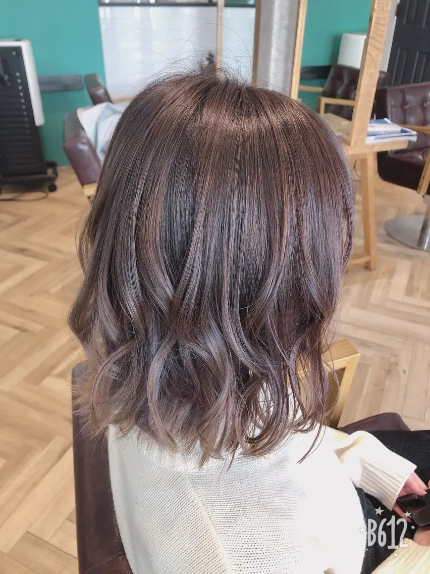 ミディアム カラー カット ヘアカラー トリートメント 🌈髪質改善🌈 過去の1艶サラ体験✨のヘアスタイル