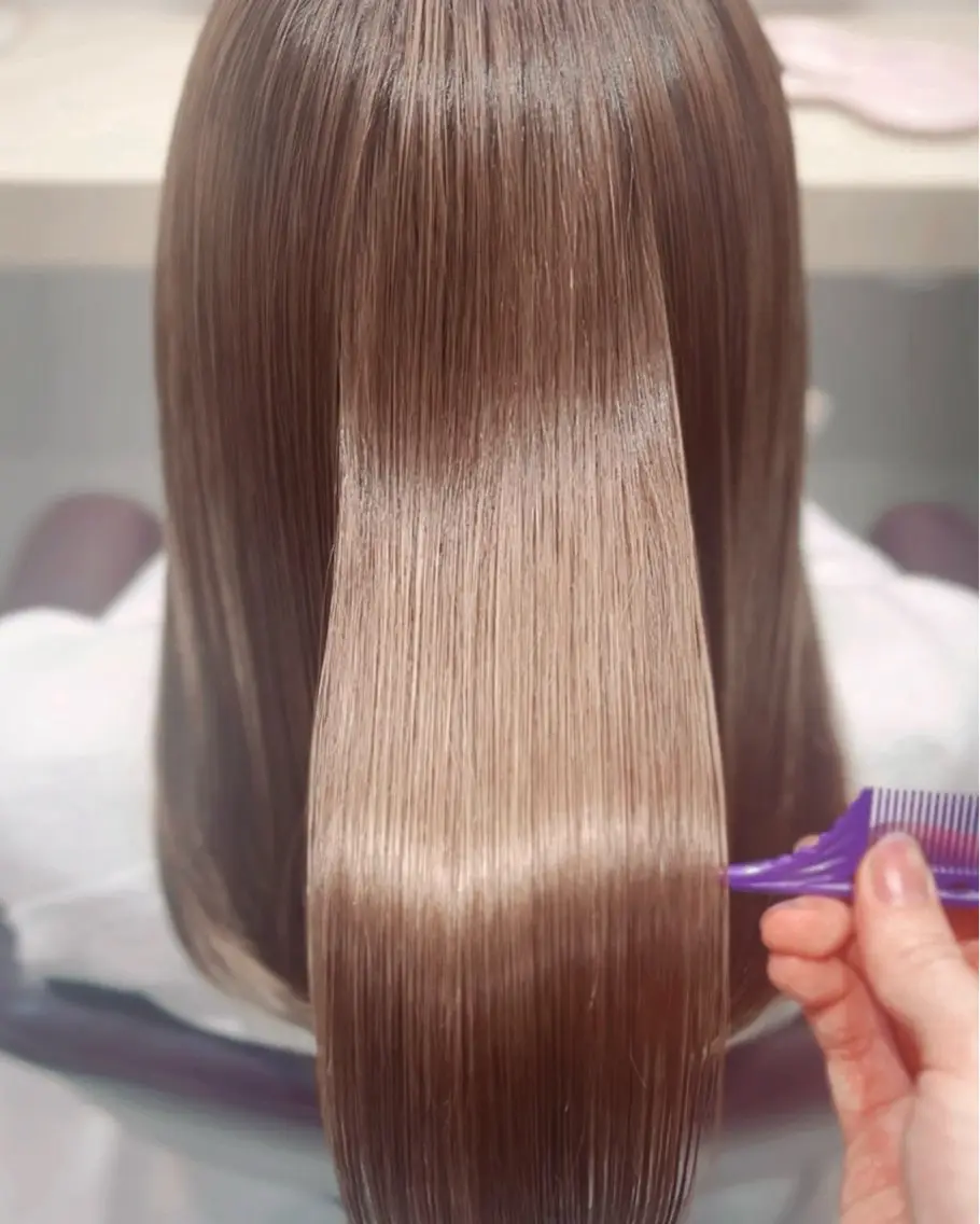 セミロング カラー パーマ カット 縮毛矯正 トリートメント suzuka/透明感 /顔周り/美髪矯正のヘアスタイル