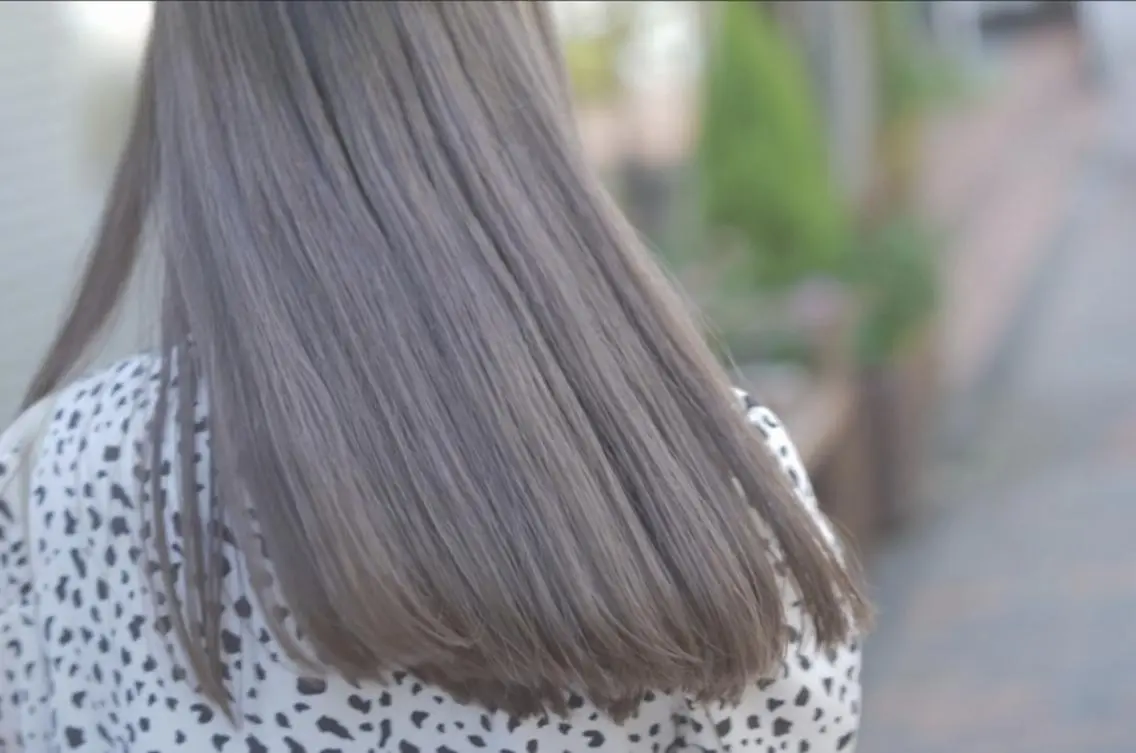 ロング カラー ブリーチ ケアブリーチ ダブルカラー グレージュ 髪質改善 安藤悠里/ハイトーン /デザインカラーのヘアスタイル