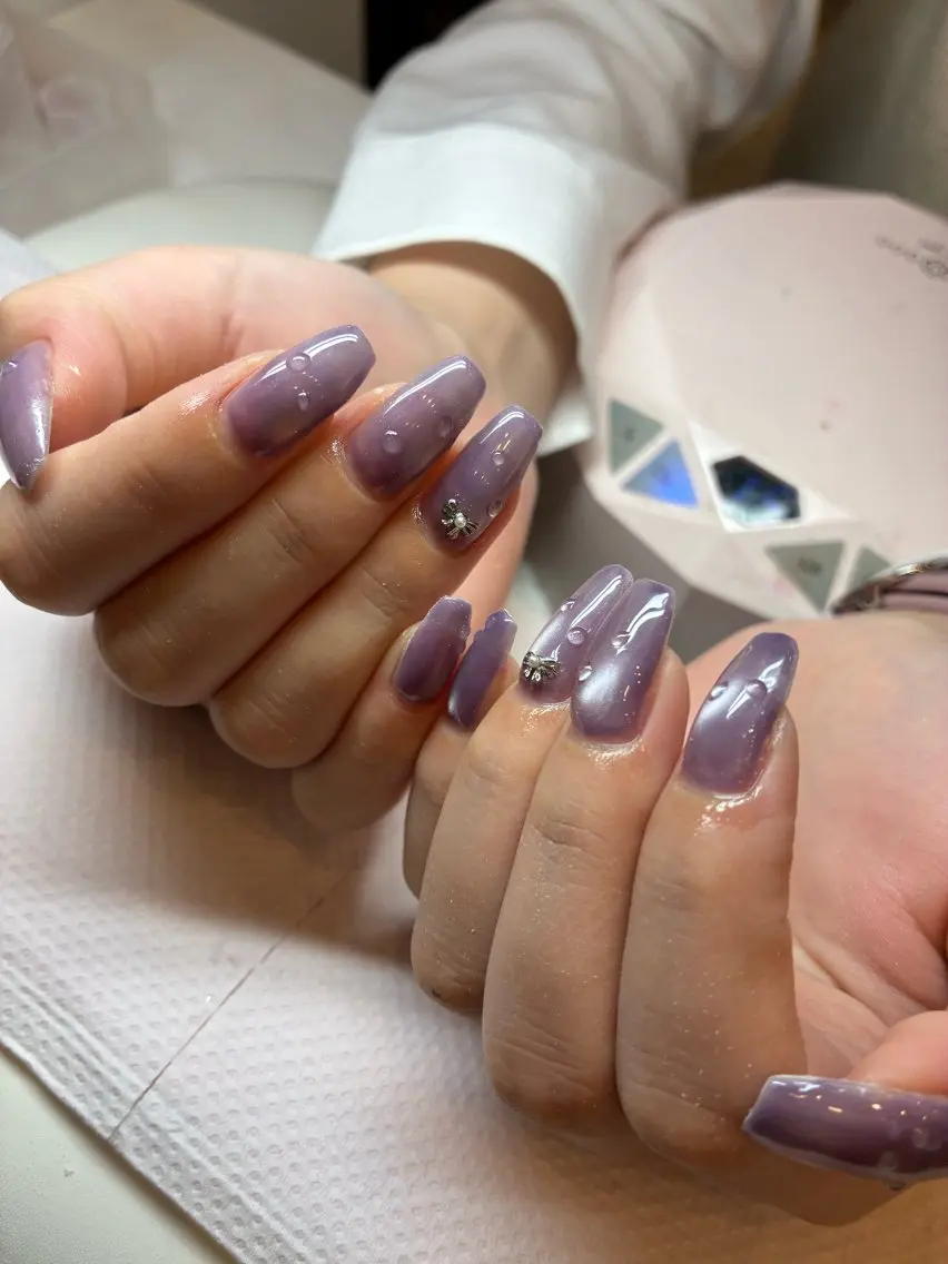 ハンドマグネットネイル(オフあり、なし)の写真