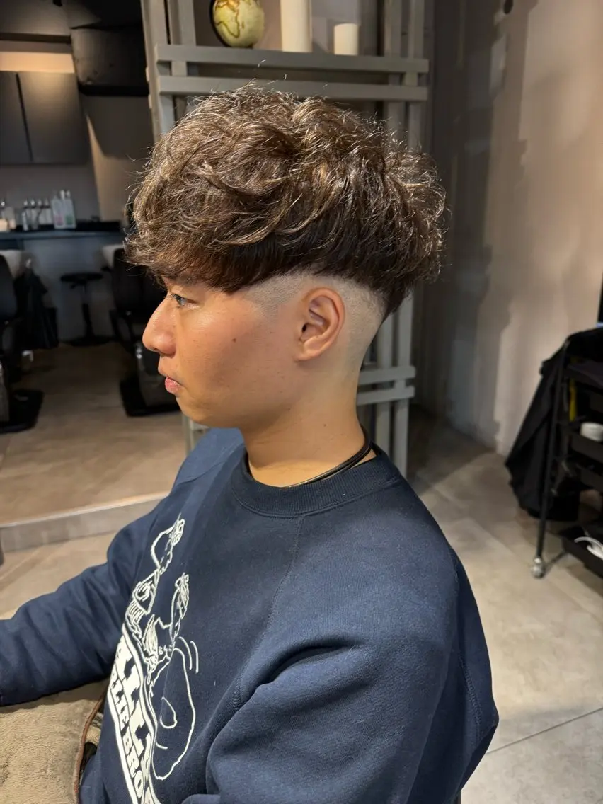 ショート カラー メンズ フェードカット カット ヘッドスパ 似合う髪型が 分からない方へのヘアスタイル