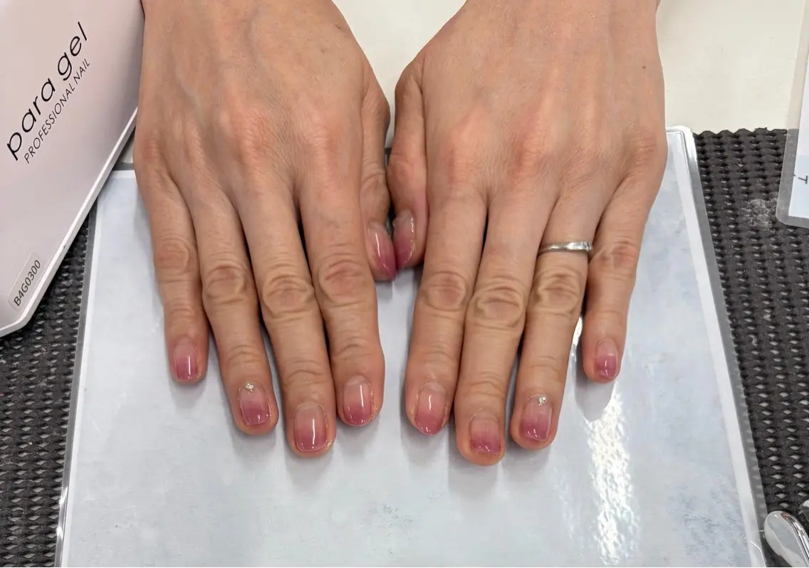 ショート HINA nail 正田のネイルデザイン