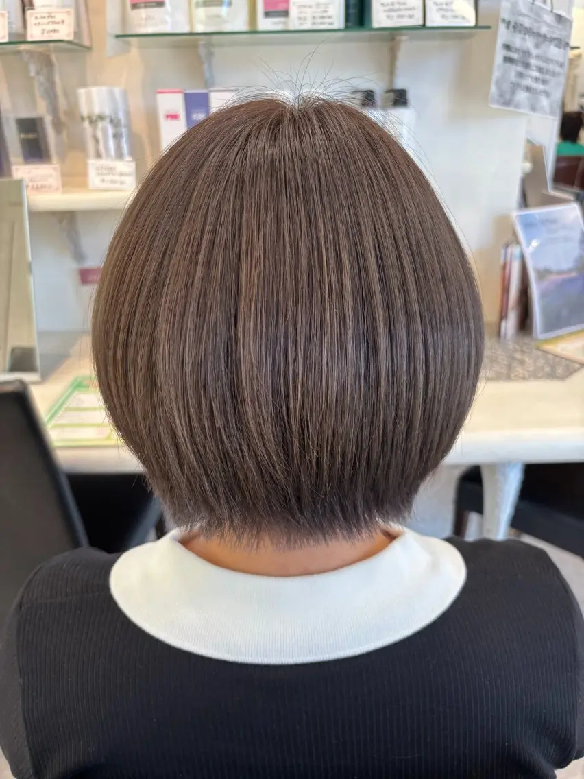 ショート カラー ヘアカラー 志村 梨帆のヘアスタイル