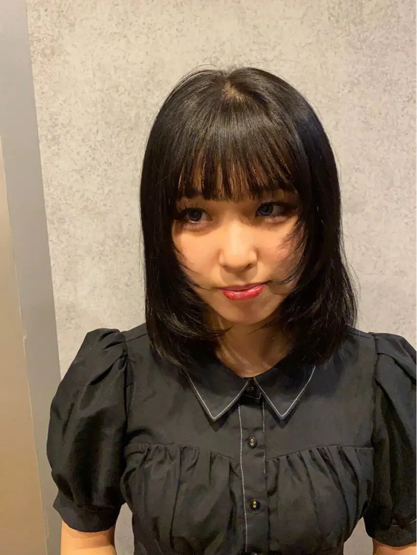 ミディアム レディースカット/ シュドウヒナタ🐰のヘアスタイル