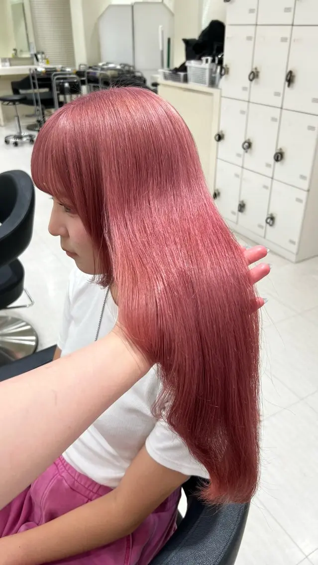 ロング カラー ヘアアレンジ ヘアカラー 韓国レイヤー＆ピンク 艶髪🩶maikoのヘアスタイル