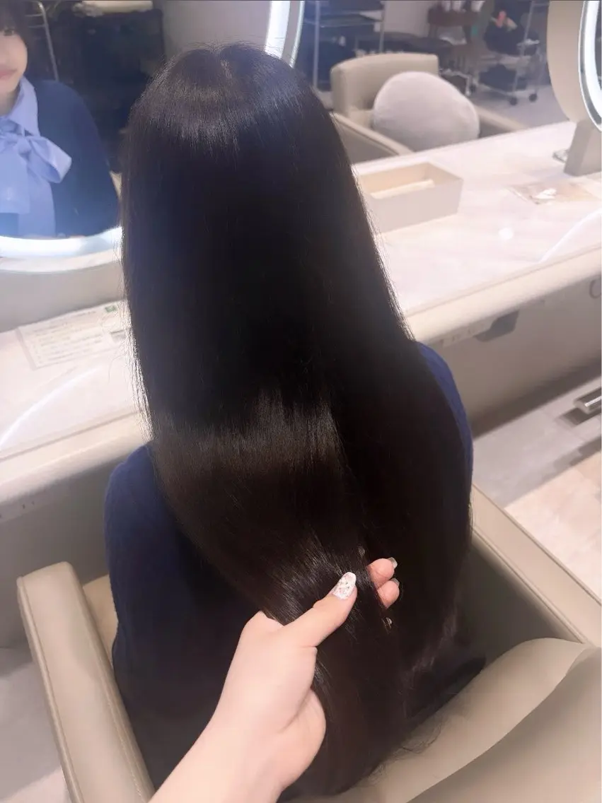 ロング 五百木 風乃のヘアスタイル
