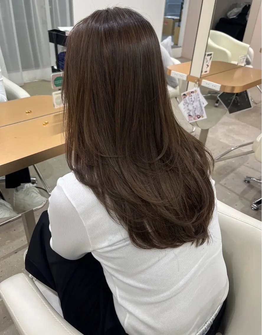ロング ヘアカラー 小西 瑞穂のヘアスタイル