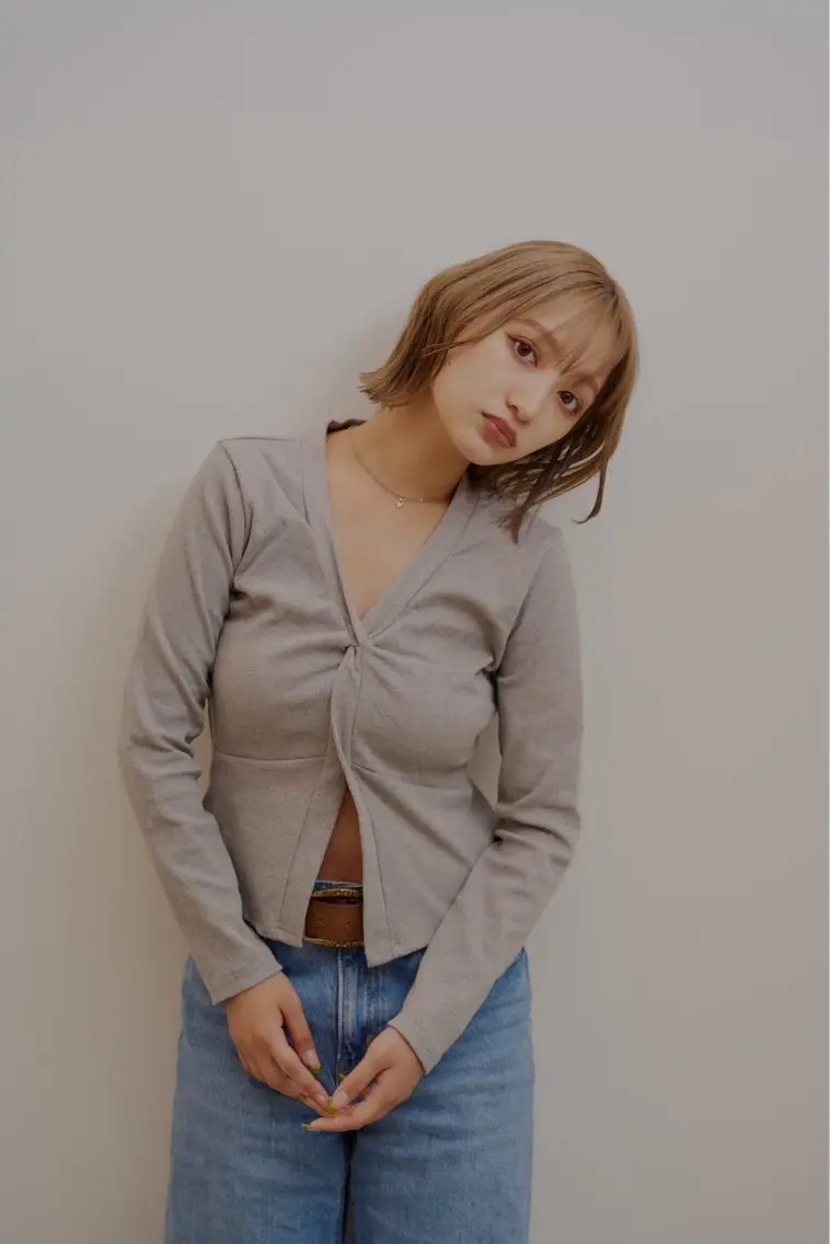 ミディアム ボブ くびれヘア カット ヘアカラー ボブ、レイヤー、 ハイトーン、古淵のヘアスタイル
