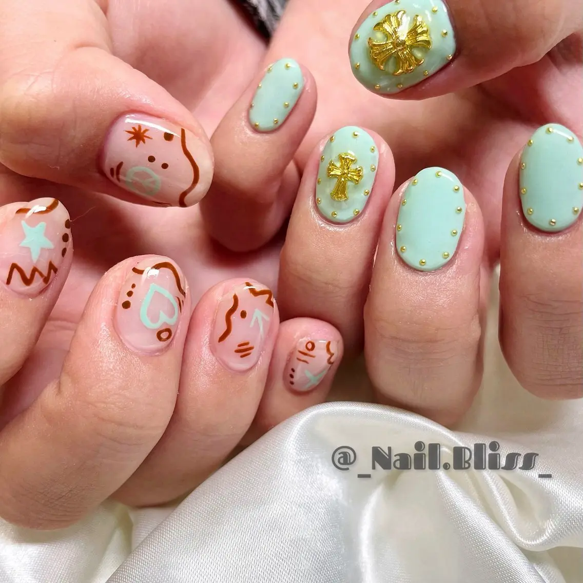 ネイル 持ち込み ハンドネイル NAIL BLISSのネイルデザイン