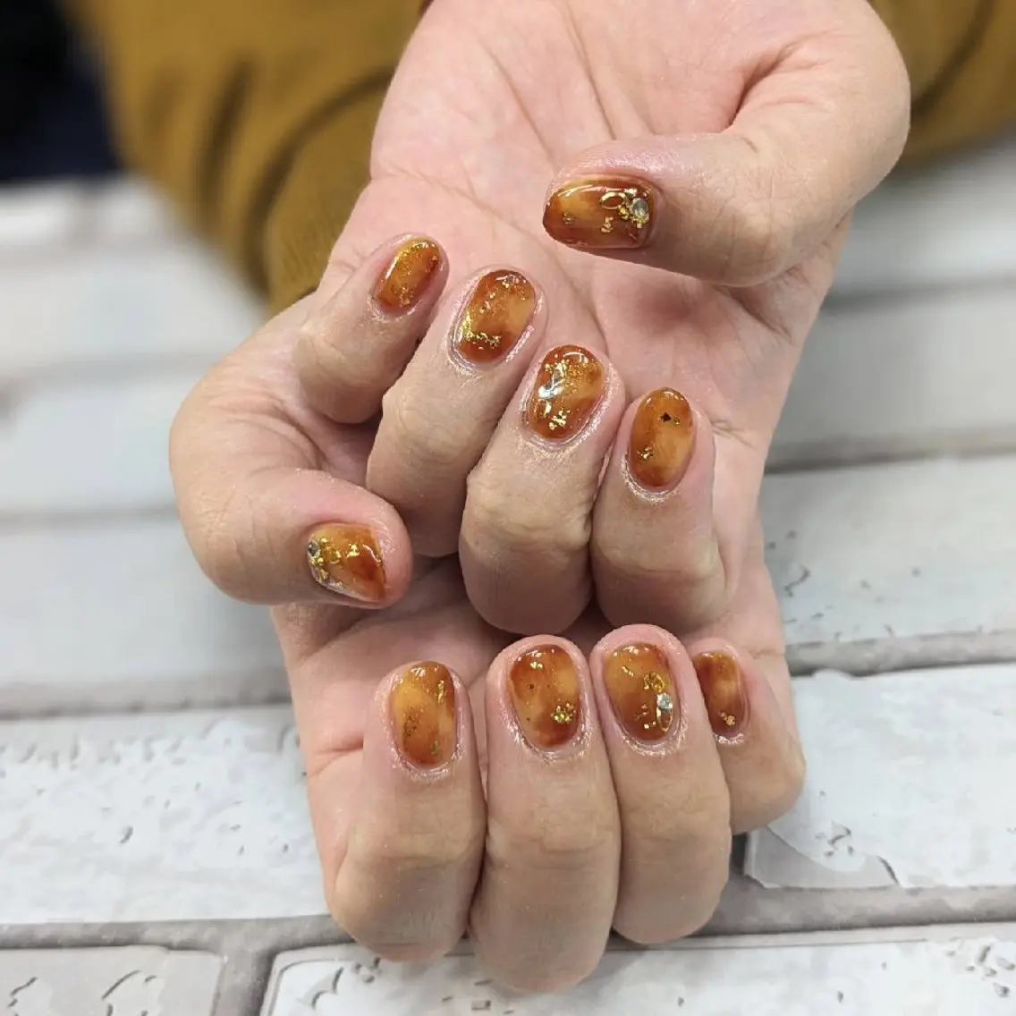 ネイル べっ甲ネイル ハンドネイル ネイルサロンベルティ .keikoのネイルデザイン
