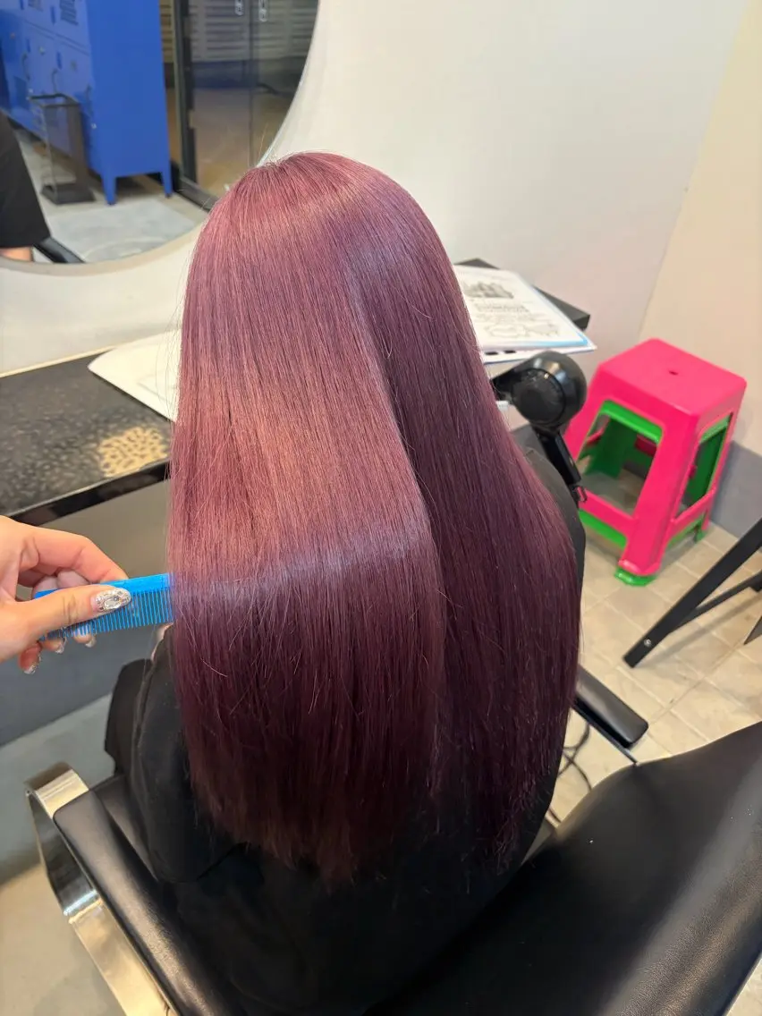 ロング カラー LUCK ユナのヘアスタイル