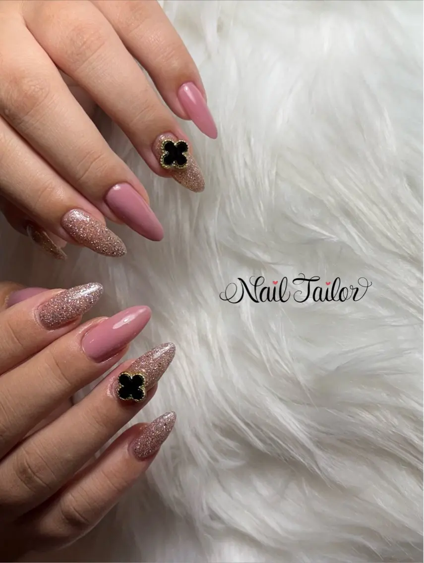 ネイル フラッシュネイル キラキラネイル ラメ(グリッター) ロングネイル ワンカラーネイル ハンドネイル NailTailor ネイルテイラーのネイルデザイン
