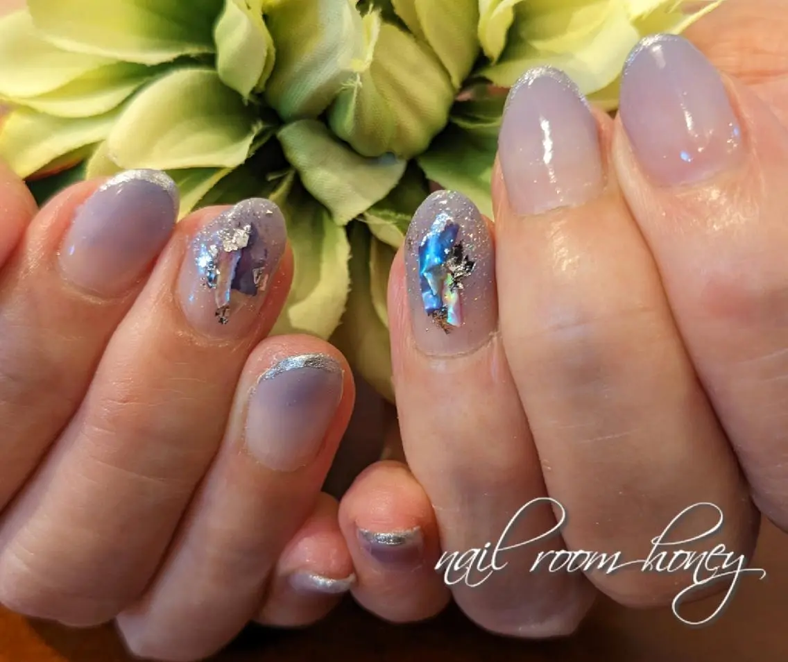 ネイル ラメ(グリッター) パープル シルバー nail room  honeyのネイルデザイン