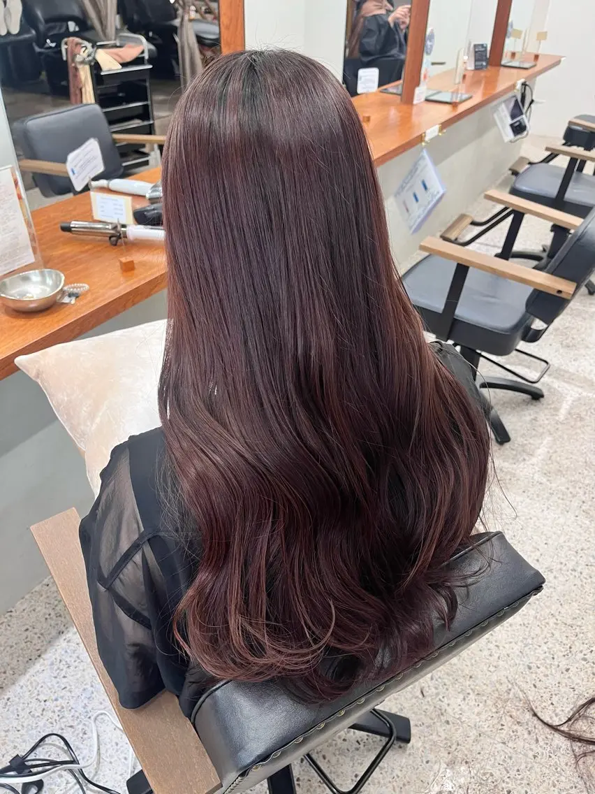 ロング ピンクラベンダー 三宅 美帆のヘアスタイル