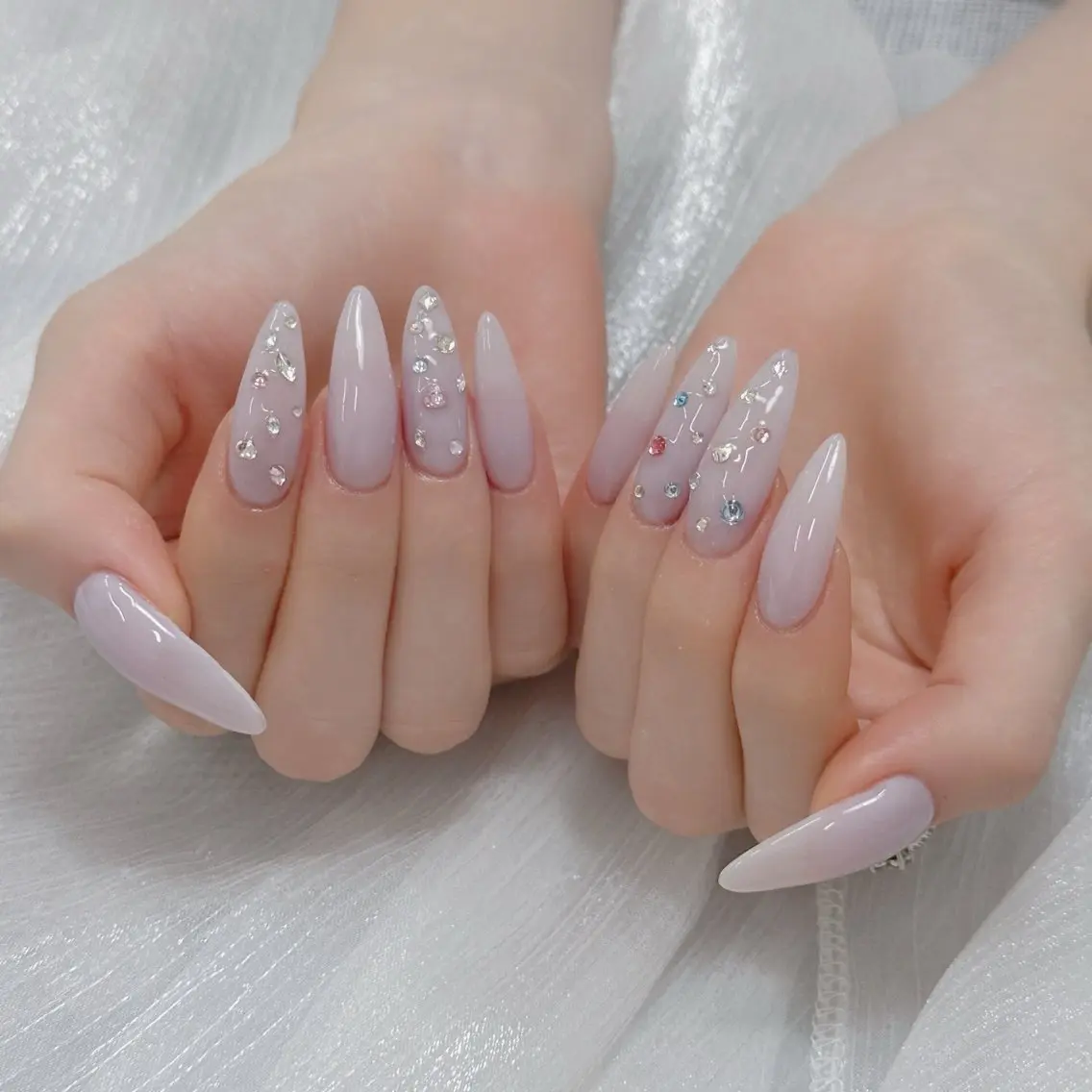 ネイル ハンドネイル 🪷Mi.o あいちゃん🐝のネイルデザイン
