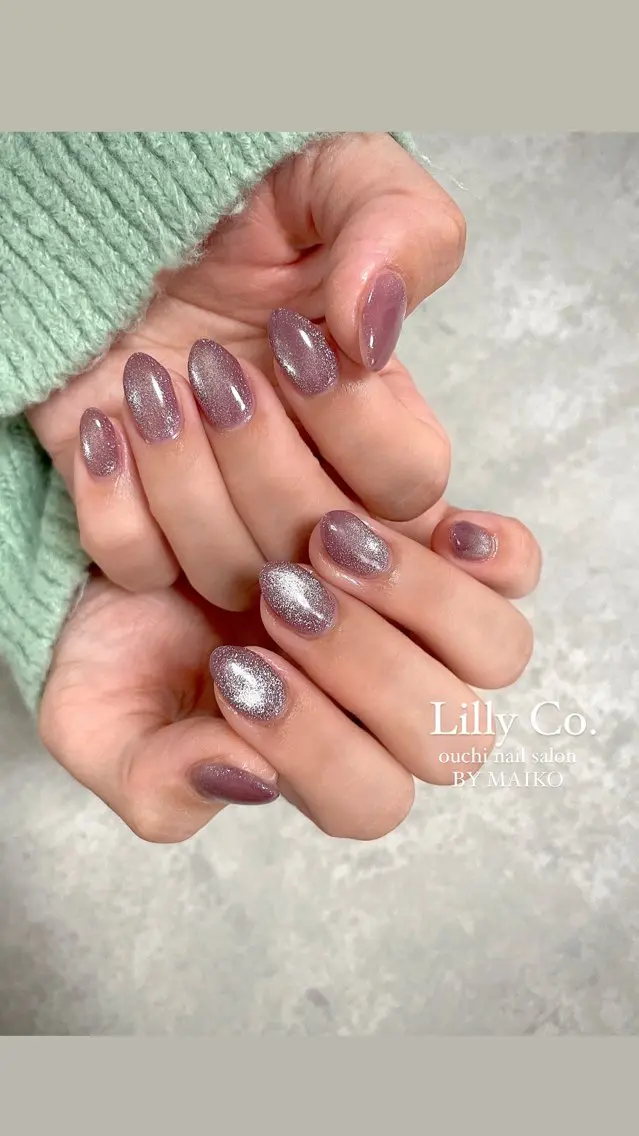 ネイル パープル ハンドネイル ハンドケア Lilly Co.のネイルデザイン