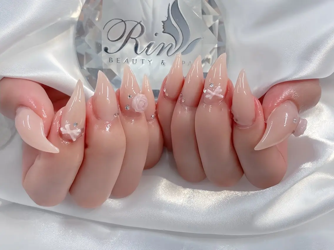 ネイル アートネイル ジェルネイル ロングネイル ニュアンスネイル スカルプネイル ハンドネイル Rin Nail 新大久保店のネイルデザイン