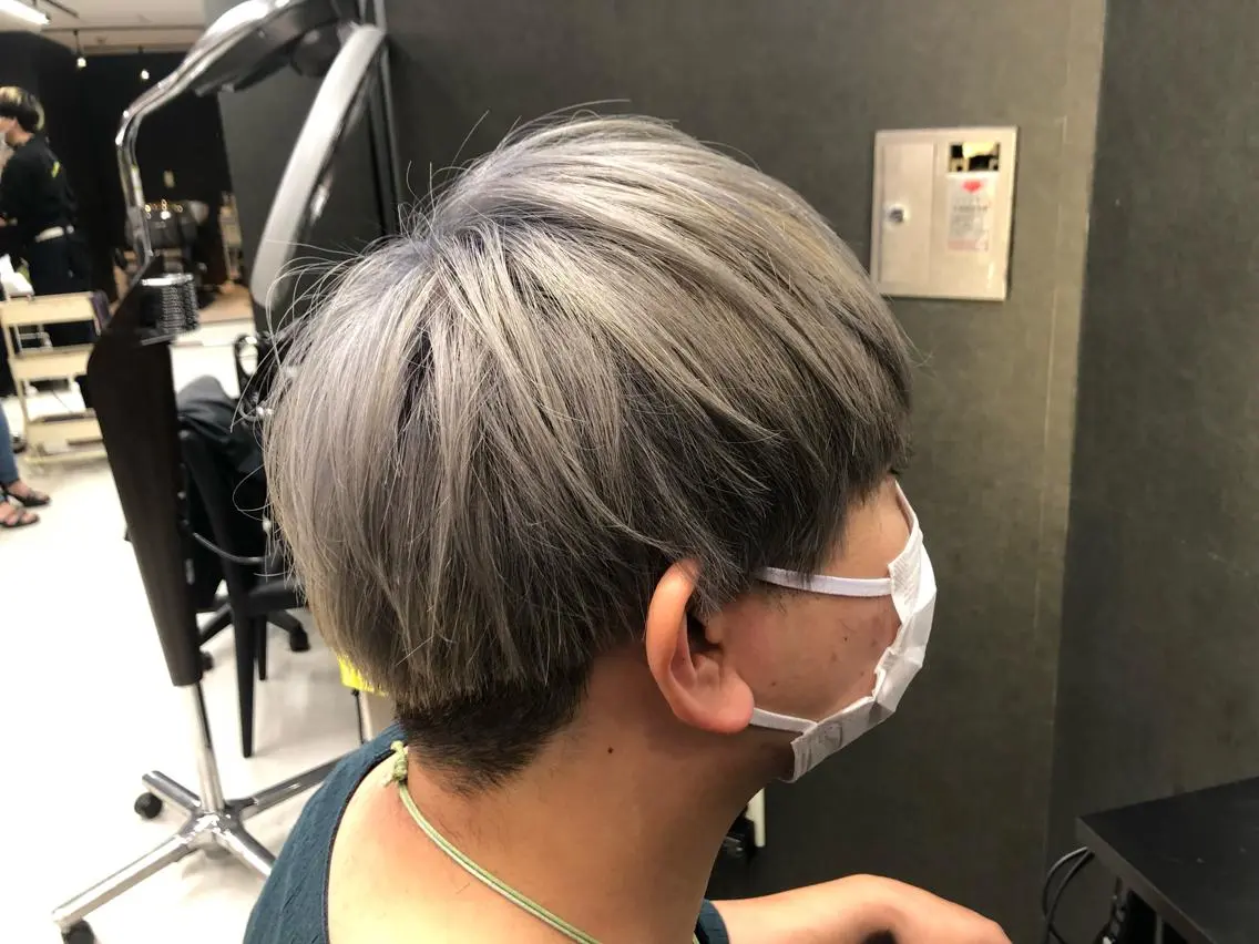カラー メンズ カット ヘアカラー bateau よしきのヘアスタイル