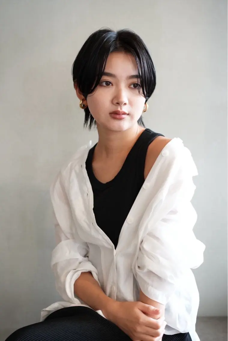 ショート カラー 八幡 空乃のヘアスタイル