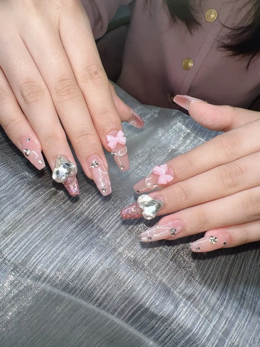 ネイル ハンドネイル Lee Nailsのネイルデザイン