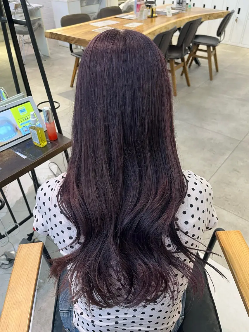 ロング カラー せりな🎀🕯️ /透明感カラーのヘアスタイル