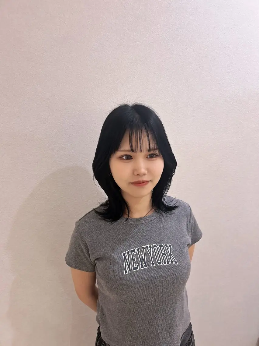 ミディアム くびれヘア レイヤーカット カット ヘアカラー Marin🫐/ 名駅/レイヤーカットのヘアスタイル