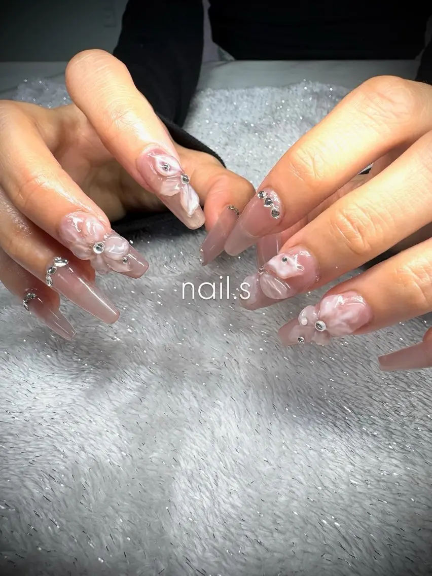 ネイル フラワーネイル マグネットネイル ハンドネイル nail.s misatoのネイルデザイン