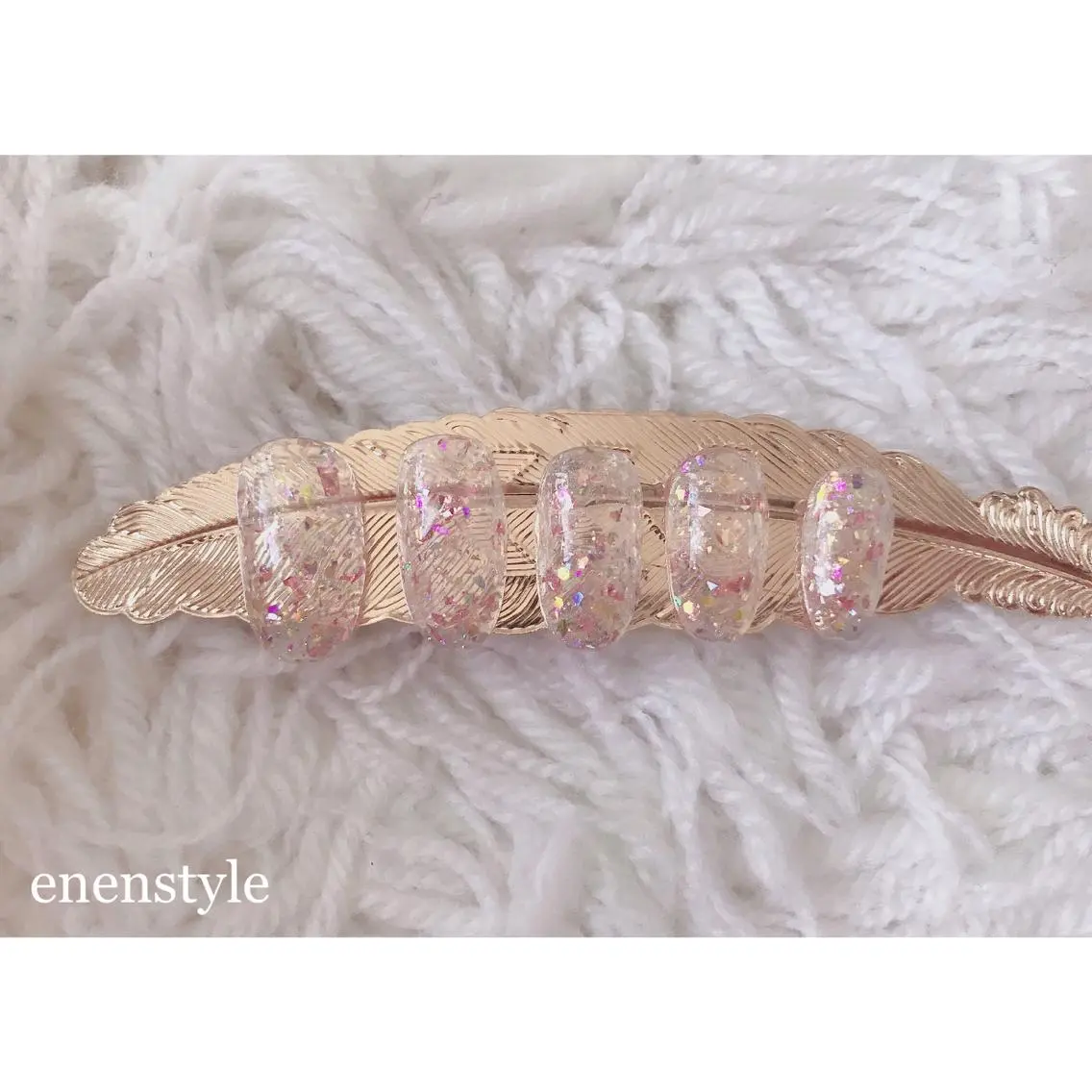 ショート ネイル ラメ(グリッター) ニュアンスネイル ハンドネイル 🐾enen style 🐾のネイルデザイン