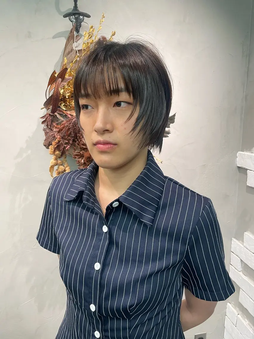 ショート レイヤーカット ショートヘア ショート特化✂️ harukaのヘアスタイル