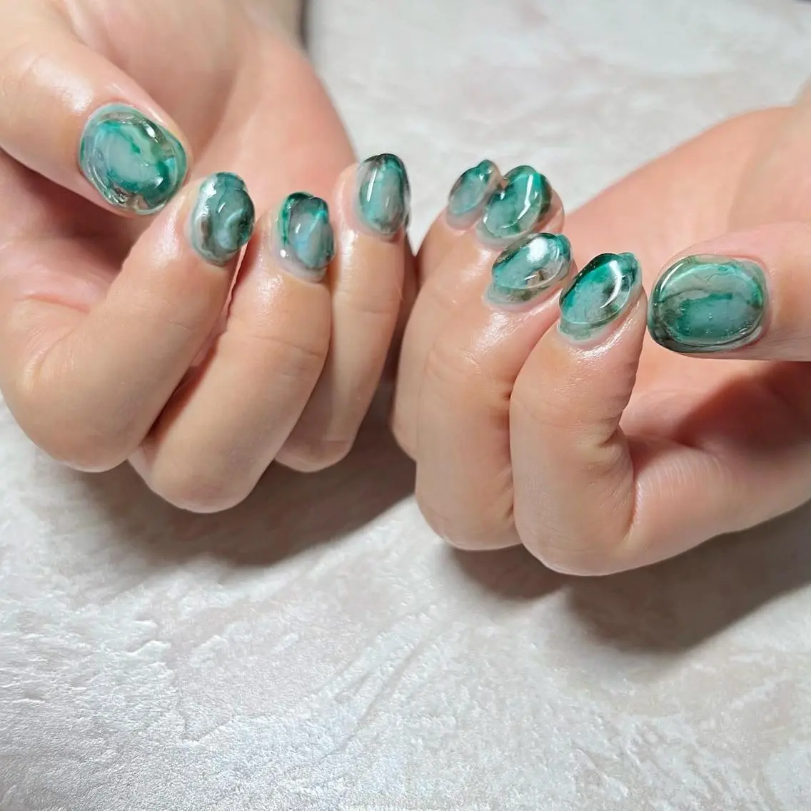 ネイル マグネットネイル ニュアンスネイル ショートネイル gemickle nailのネイルデザイン