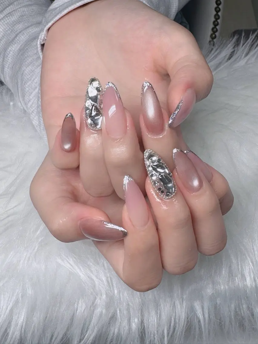 ネイル フレンチネイル ジェルネイル ハロウィン キラキラネイル 韓国ネイル ハンドネイル H.baby Nail Salonのネイルデザイン