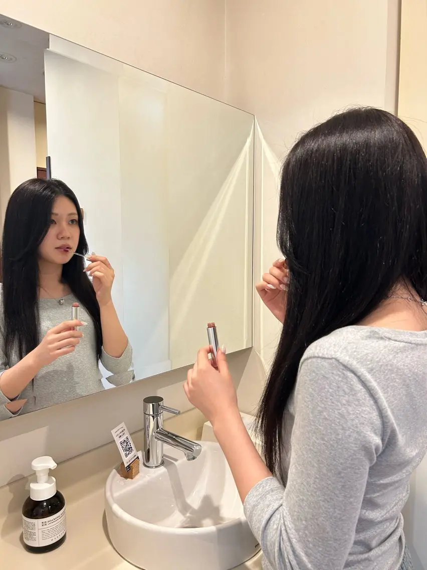カラー 乙津 寧々のヘアスタイル
