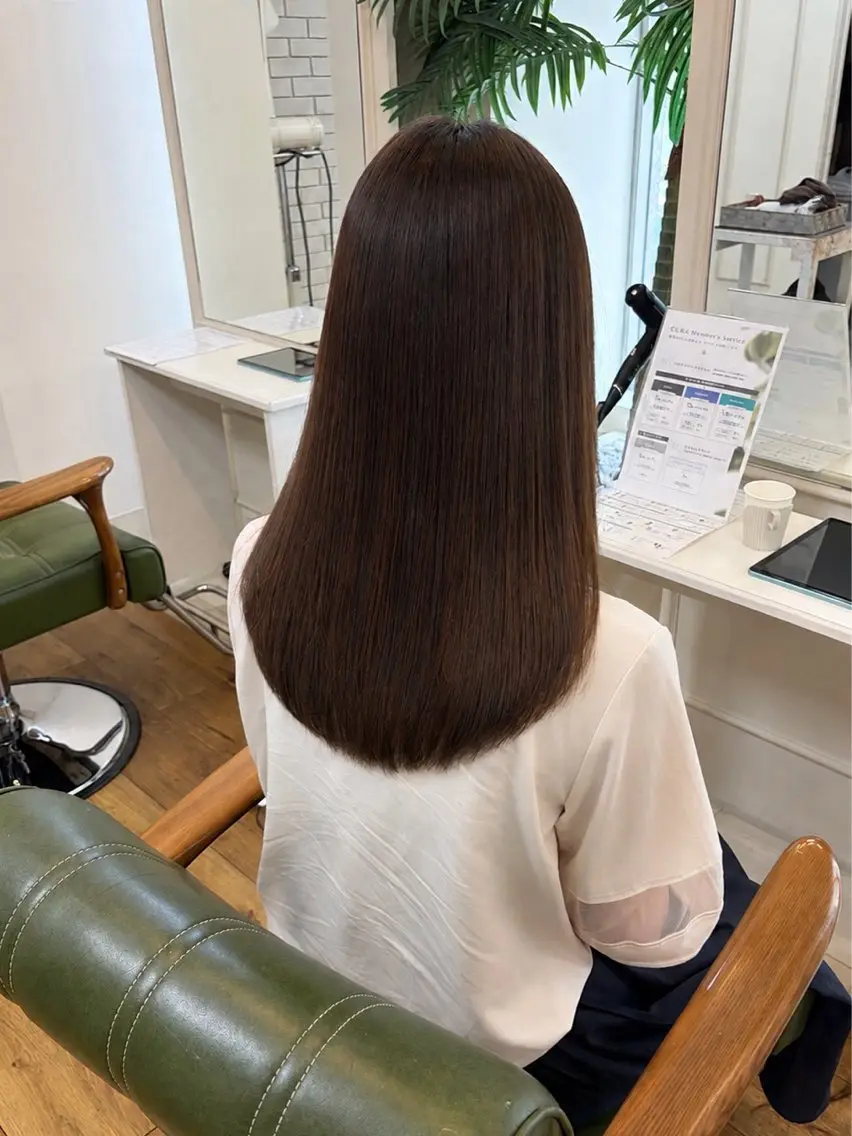セミロング カラー 髪質改善 レイヤーカット トリートメント 酸性ストレート カット ヘアカラー トリートメント 髪質改善/レイヤー/ ボブ/磯野史歩のヘアスタイル
