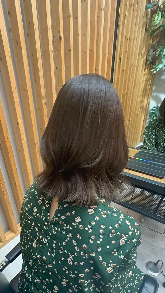 ミディアム カット ヘアカラー トリートメント HIROKI /艶カラー/カットのヘアスタイル