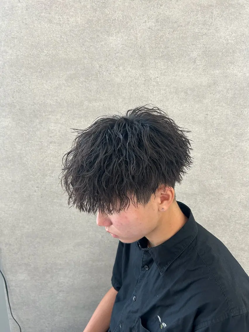 ショート カラー パーマ ヘアアレンジ メンズ キッズ 磯村 翔大のヘアスタイル