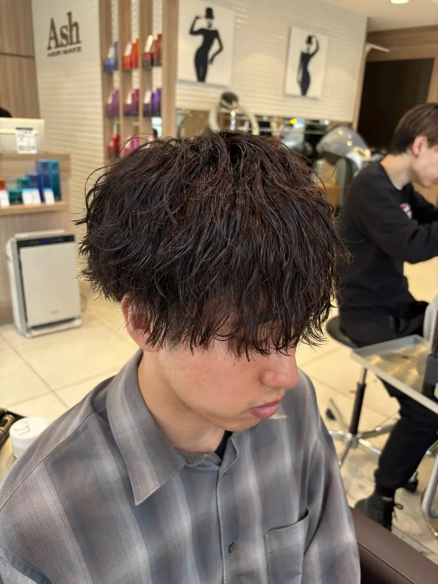 パーマ メンズ メンズパーマ 波巻きパーマ スパイラルパーマ カルマ・ニュアンス/ 縮毛/レイヤーaoiのヘアスタイル