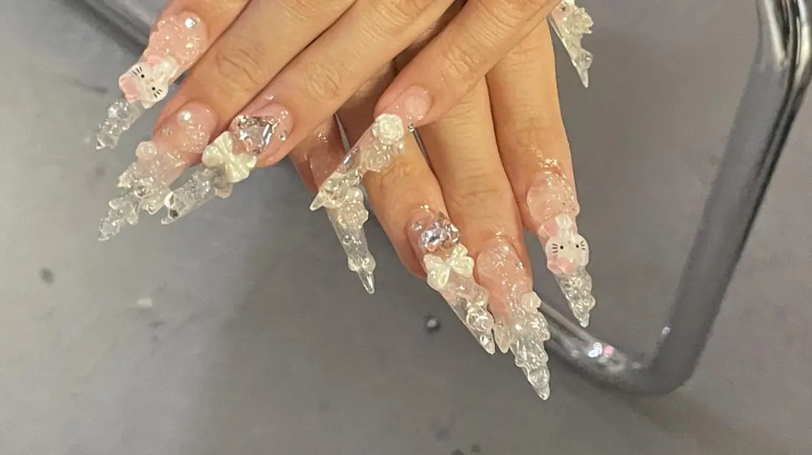 ネイル 渋谷T&B ナサ ギ ロング無制限中✨のネイルデザイン
