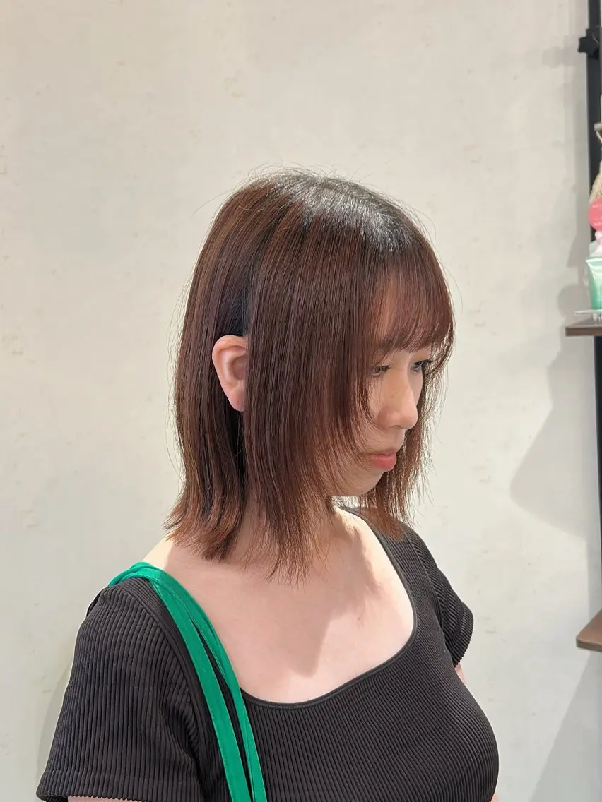 ミディアム ボブ 顔まわりレイヤー レイヤーカット カット 河野 穂香のヘアスタイル